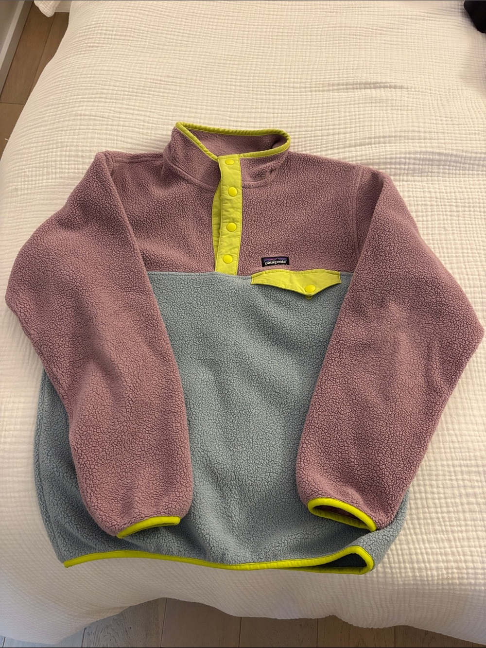Patagonia Synchilla Fleece Pullover in Mauve with Neon Yellow Trim